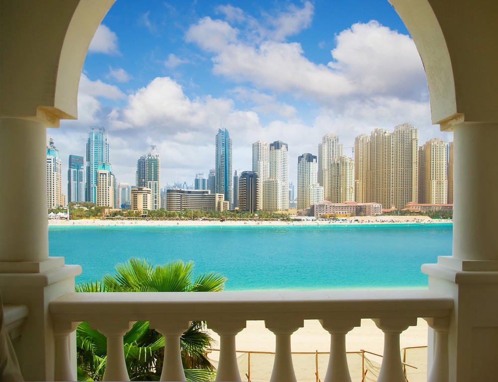 Villa mit Blick auf die Dubai Skyline